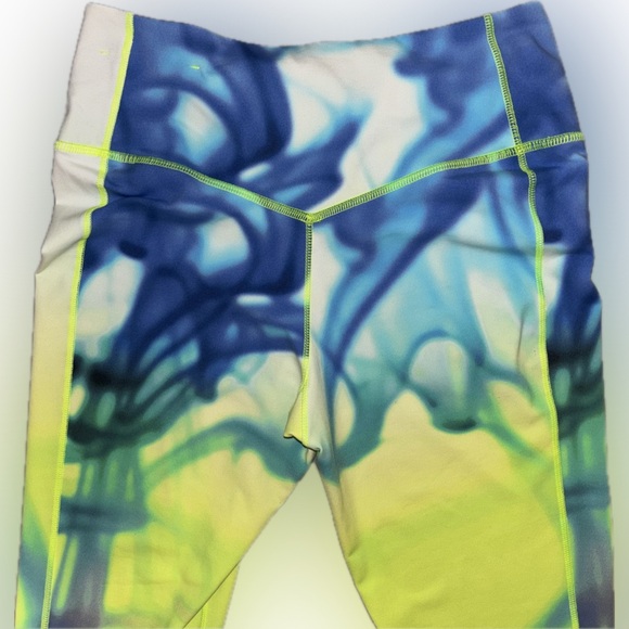 Nike | Legendary Lava Leggings | Dri-FIT Smoke Print | Size S - Picture 5 of 10